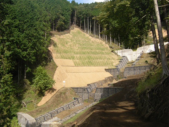 写真：平成26年度治山（復旧）奥の沢（25繰越）工事